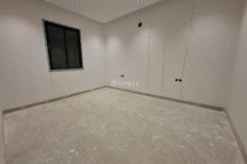 Villa de 5 dormitorios en Riyadh, Saudi Arabia No. 67985 11