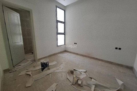 Villa de 5 dormitorios en Riyadh, Saudi Arabia No. 67985 3