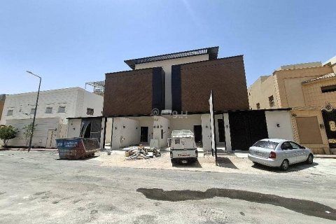 4 bedrooms Apartment in Riyadh, Saudi Arabia No. 67980