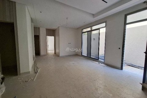 4 bedrooms Apartment in Riyadh, Saudi Arabia No. 67980 8