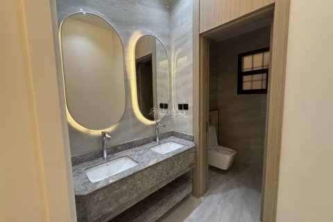 3 bedrooms Apartment in Riyadh, Saudi Arabia No. 67982 9