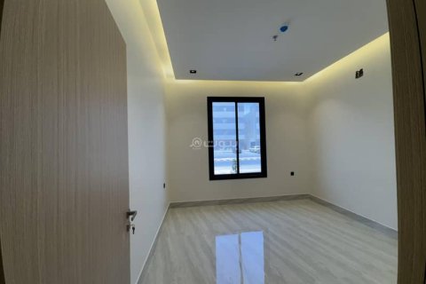 3 bedrooms Apartment in Riyadh, Saudi Arabia No. 67982 6
