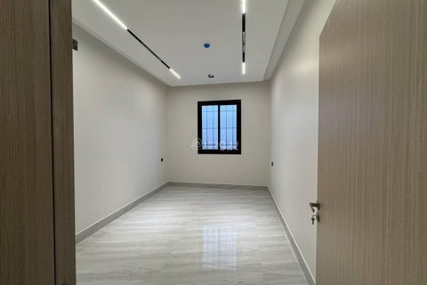 3 bedrooms Apartment in Riyadh, Saudi Arabia No. 67982 13