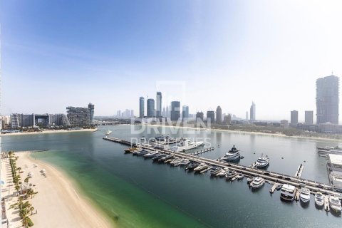 2 bedrooms Apartment in EMAAR Beachfront, UAE No. 202796