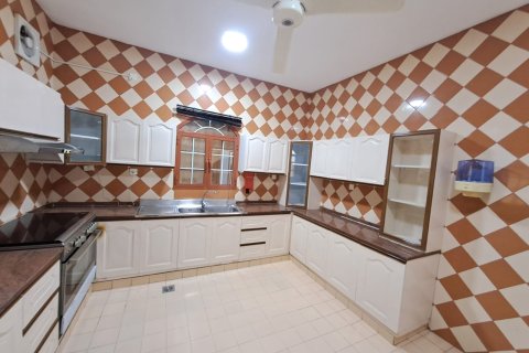 6 bedrooms Villa in As Sib, Oman No. 54202 5
