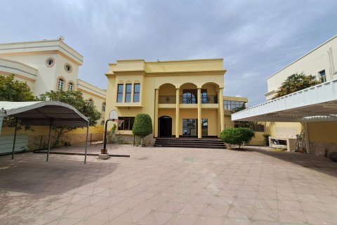 6 bedrooms Villa in As Sib, Oman No. 54202 3