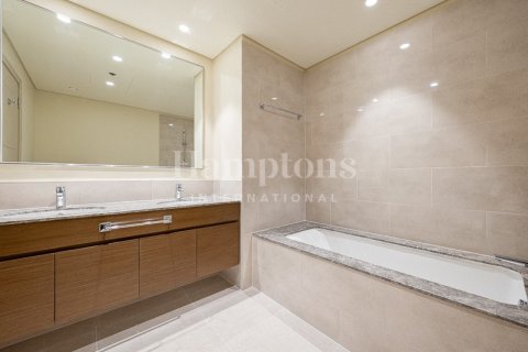 2 bedrooms Apartment in Downtown Dubai (Downtown Burj Dubai), UAE No. 169079