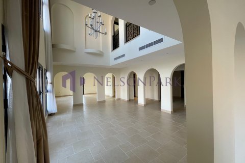 5 غرفة نوم  منزل ذو طابقين في الدوحة, Qatar رقم 57275