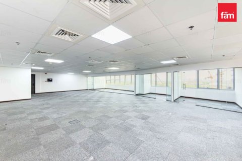 157.4m² Office in Dubai, UAE No. 205561