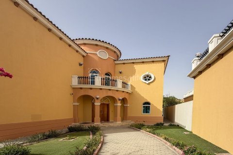 5 bedrooms Villa in Legacy, UAE No. 165904