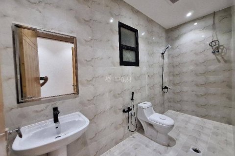 Villa de 3 dormitorios en Riyadh, Saudi Arabia No. 60225 17