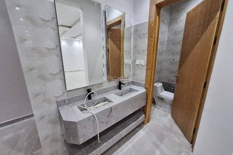 Villa de 3 dormitorios en Riyadh, Saudi Arabia No. 60225 6