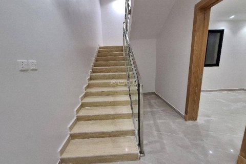 Villa de 3 dormitorios en Riyadh, Saudi Arabia No. 60225 9