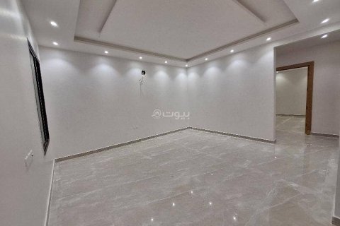 Villa de 3 dormitorios en Riyadh, Saudi Arabia No. 60225 14