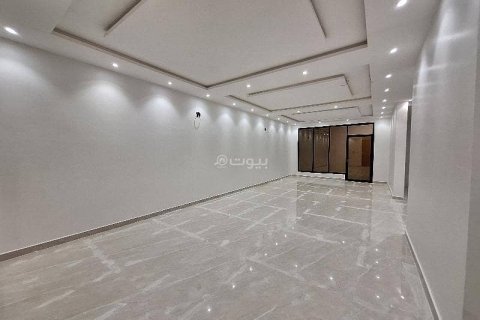 Villa de 3 dormitorios en Riyadh, Saudi Arabia No. 60225 7