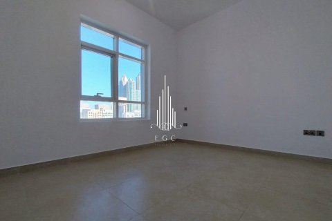 3 غرف نوم شقة في Hamdan Street, الإمارات العربية المتحدة رقم 52081 12