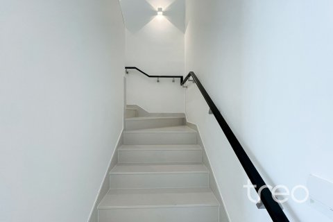 3 bedrooms Townhouse in Dubai, UAE No. 188144 8