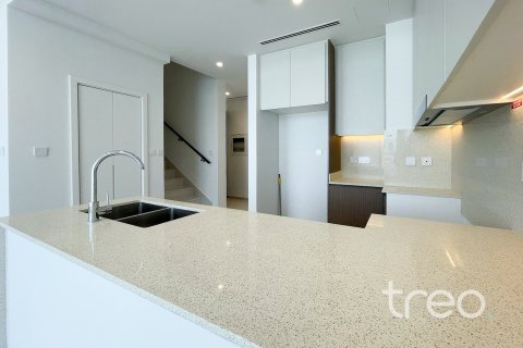 3 bedrooms Townhouse in Dubai, UAE No. 188144 6