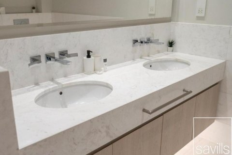 Studio Apartment in The Palm Tower, UAE No. 194446 6