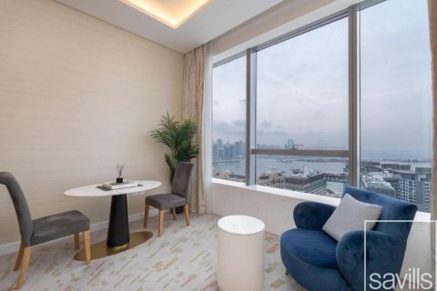 Studio Apartment in The Palm Tower, UAE No. 194446 5