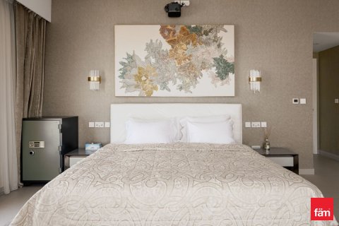 3 bedrooms Apartment in Dubai, UAE No. 164492 10