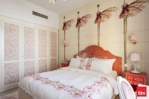3 bedrooms Apartment in Dubai, UAE No. 164492 15