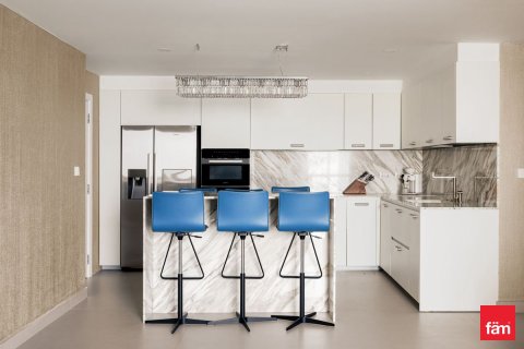 3 bedrooms Apartment in Dubai, UAE No. 164492 6