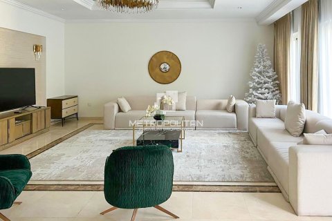 Villa de 5 dormitorios en District One, UAE No. 128469