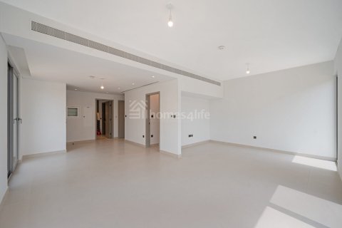Villa de 4 dormitorios en Aura, UAE No. 173380