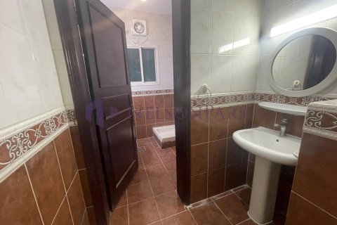 Villa de 4 chambres à Doha, Qatar No. 57466 7