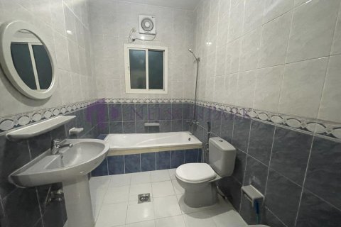 Villa de 4 chambres à Doha, Qatar No. 57466 20