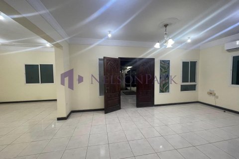 Villa de 4 chambres à Doha, Qatar No. 57466 14
