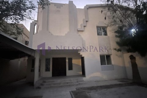 Villa de 4 chambres à Doha, Qatar No. 57466 3