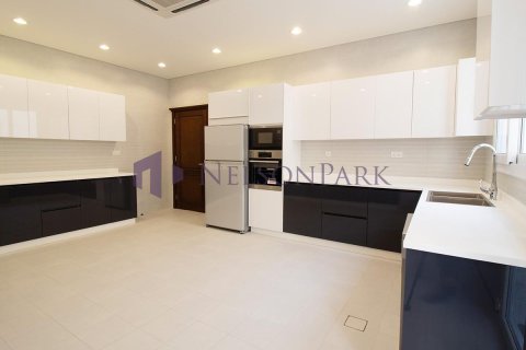 Villa de 7 chambres à Doha, Qatar No. 57014 3