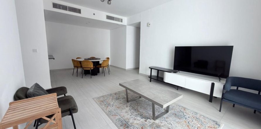 2 bedrooms Apartment in Dubai, UAE No. 187373
