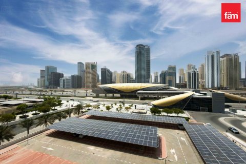 86.9m² Office in Dubai, UAE No. 188354