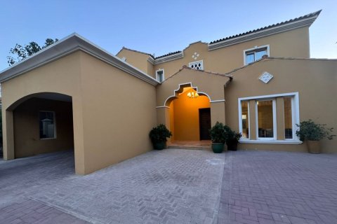 Villa de 4 chambres à Mirador La Coleccion, UAE No. 148070