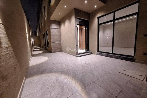 4 bedrooms Apartment in Riyadh, Saudi Arabia No. 60562