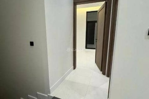 Villa de 4 chambres à Riyadh, Saudi Arabia No. 61352 4