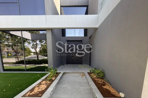 Villa de 4 dormitorios en Tilal City, UAE No. 198463 6