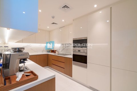 2 bedrooms Apartment on the Saadiyat Island, UAE No. 141752 11