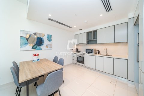 Appartement de 2 chambres à EMAAR Beachfront, UAE No. 129221 6