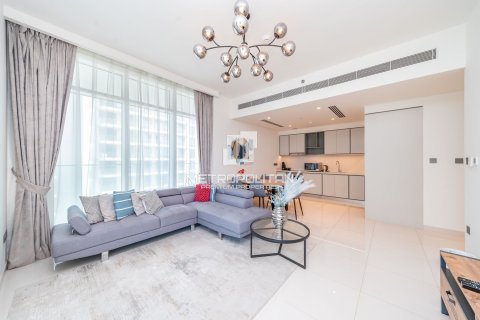 Appartement de 2 chambres à EMAAR Beachfront, UAE No. 129221 8