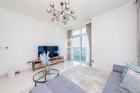 Appartement de 2 chambres à EMAAR Beachfront, UAE No. 129221 7
