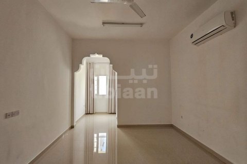 Villa Gemela de 5 dormitorios en Al Ansab, Oman No. 53625 6