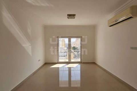 Villa Gemela de 4 dormitorios en As Sib, Oman No. 53626 6