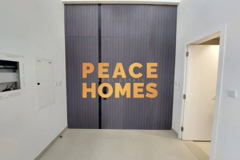 Villa de 6 dormitorios en Tilal City, UAE No. 10912 20