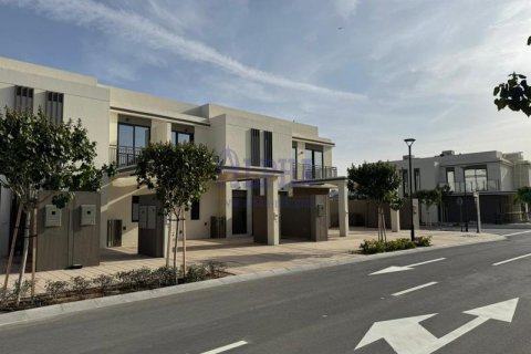 2 bedrooms Townhouse in Al Hamra Village, UAE No. 146588