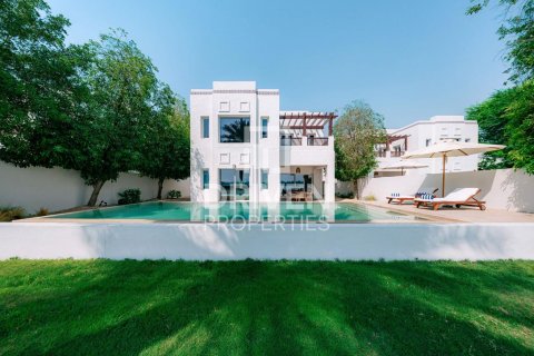 4 bedrooms Villa in Dubai Creek Golf and Yacht Club Residences, UAE No. 192100