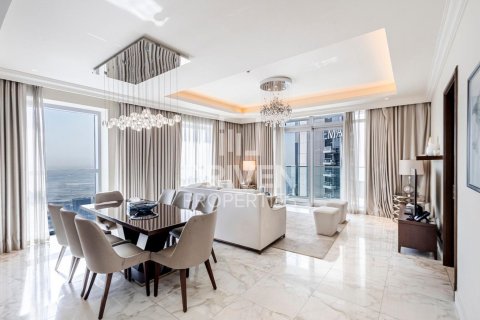 Квартира с 3 спальнями в The Address Residence Fountain Views, ОАЭ №202706